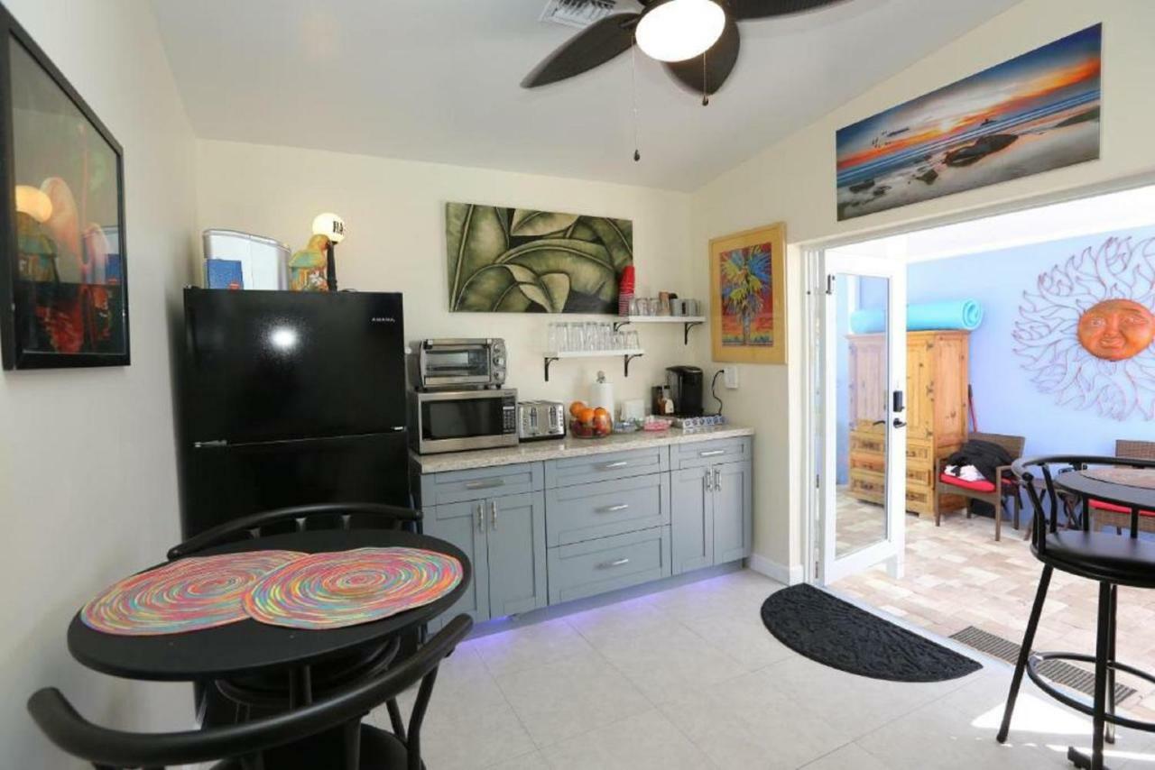 Fantasy Island Inn, Caters To Men Wilton Manors Kültér fotó